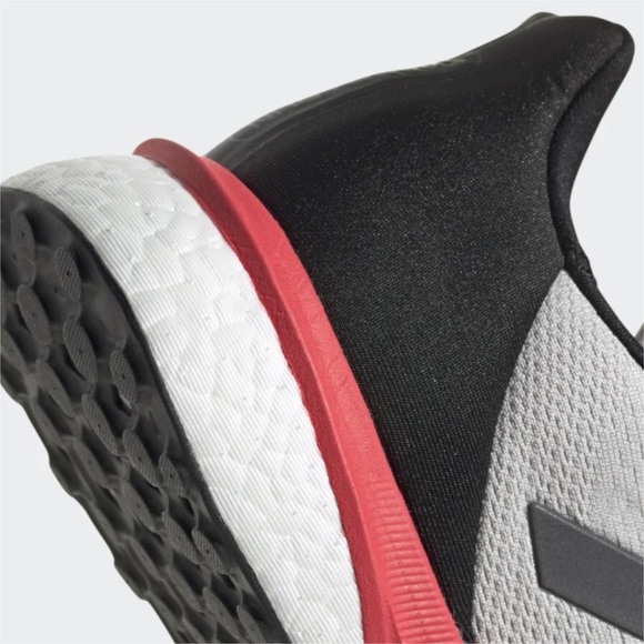 Adidas Women’s Astrarun - NWT - Picture 8 of 9